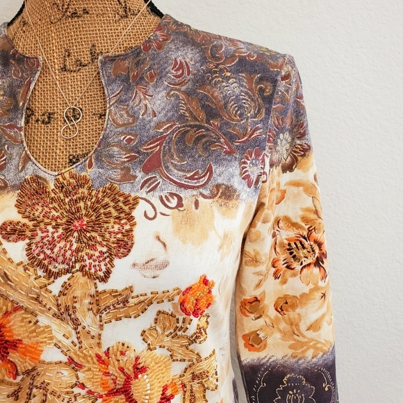 Michelle Nicole Tops - Items by Michelle Nicole•Beaded floral top•L👀K